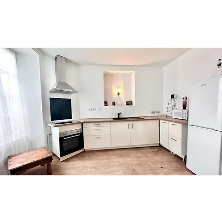 펜션 Duplex Belucie Avec Jardin *